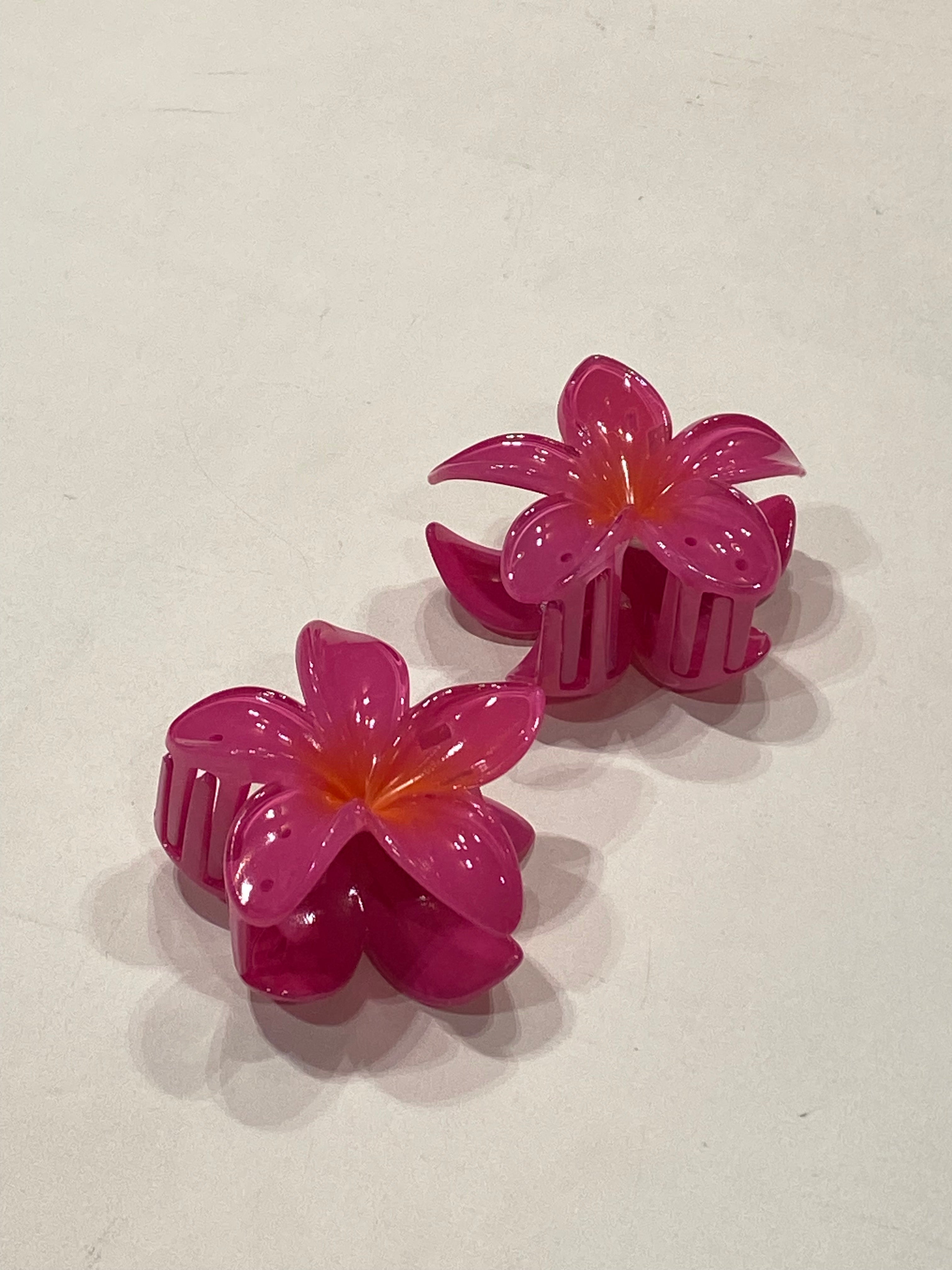 Frangipani Claw Clip - Hot Pink