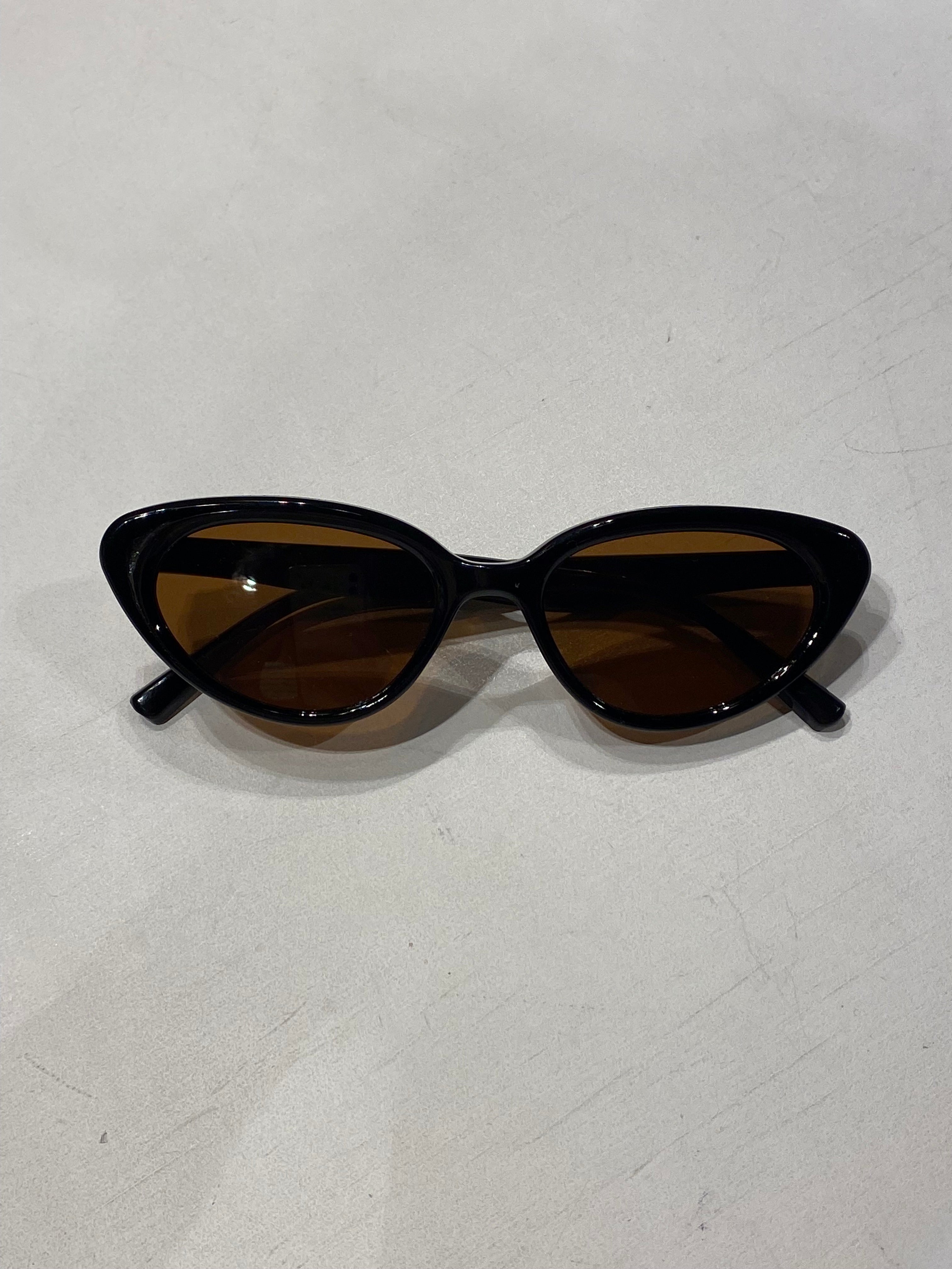 Vella Sunglasses - Black